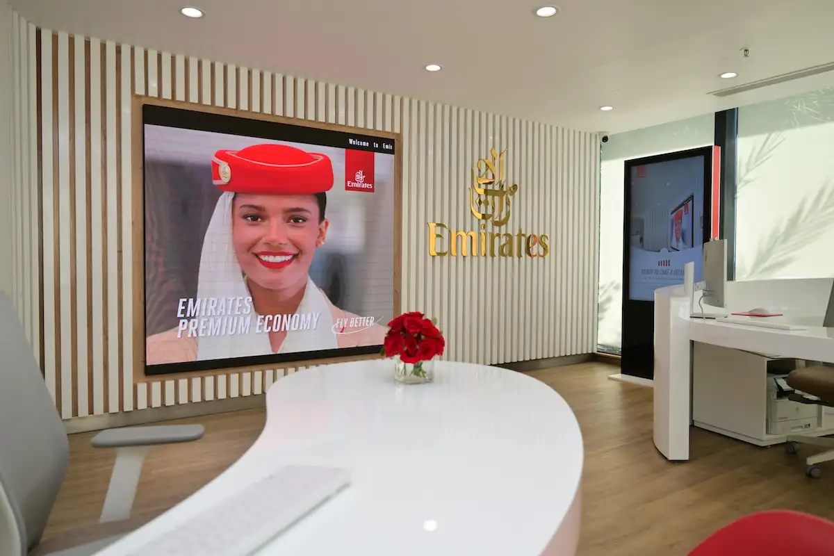 emirates travel store mauritius