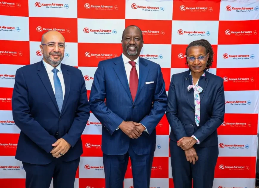 Ag. Group MD & CEO at Kenya Airways, Capt. George Kamal, Chairman Mr Kiprono Kittony and the CFOfficer at Kenya Airways, Ms. Mary Mwenga